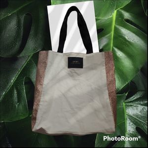 Daisy Marc Jacob's  shoulder shopping bag